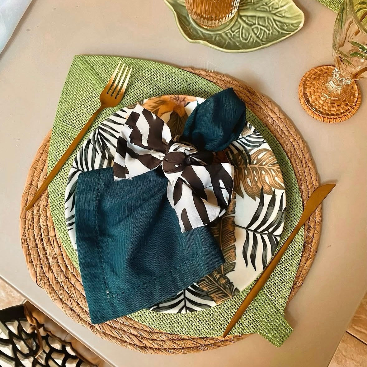 Conjunto de  24 Talheres Dourados Gold Glamour Em Aço Inox -Compre 1 Leve 2