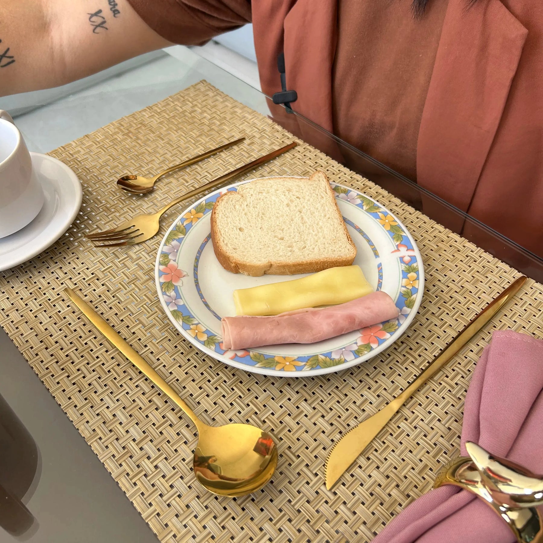 Conjunto de  24 Talheres Dourados Gold Glamour Em Aço Inox -Compre 1 Leve 2