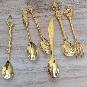 Conjunto 6 Colheres Vintage para Café e Sobremesa – Liga de Zinco Esculpida